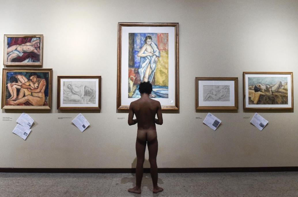 Un musée de Colombie expose ses nus aux nudistes (3 Photos)